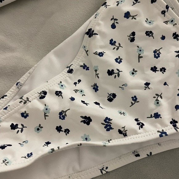 bathing suit from Simons - Picture 3 of 3